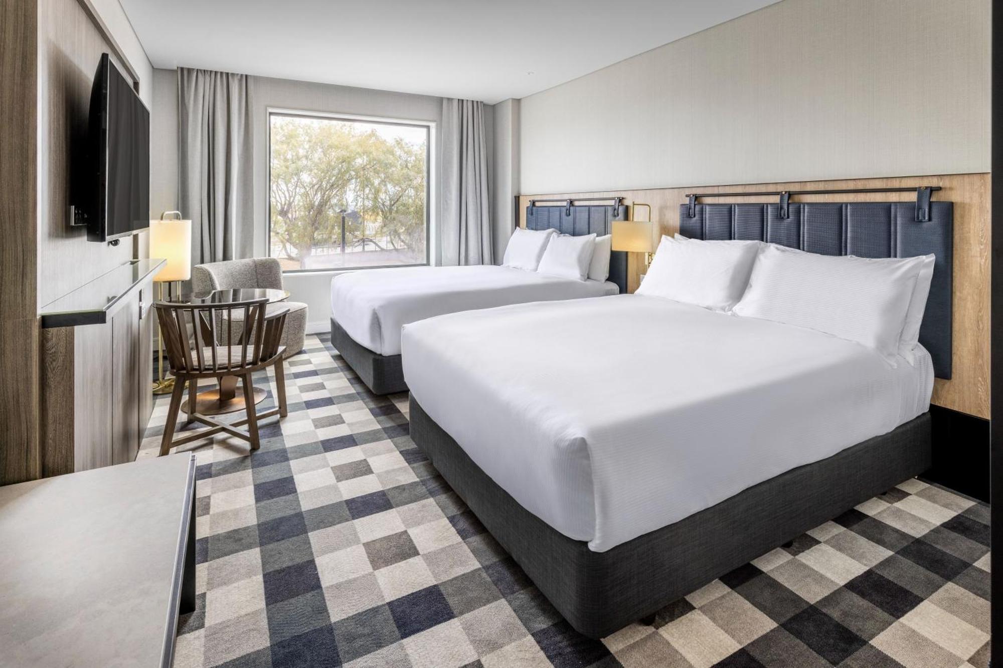 Doubletree By Hilton Auckland Karaka Hotel ภายนอก รูปภาพ