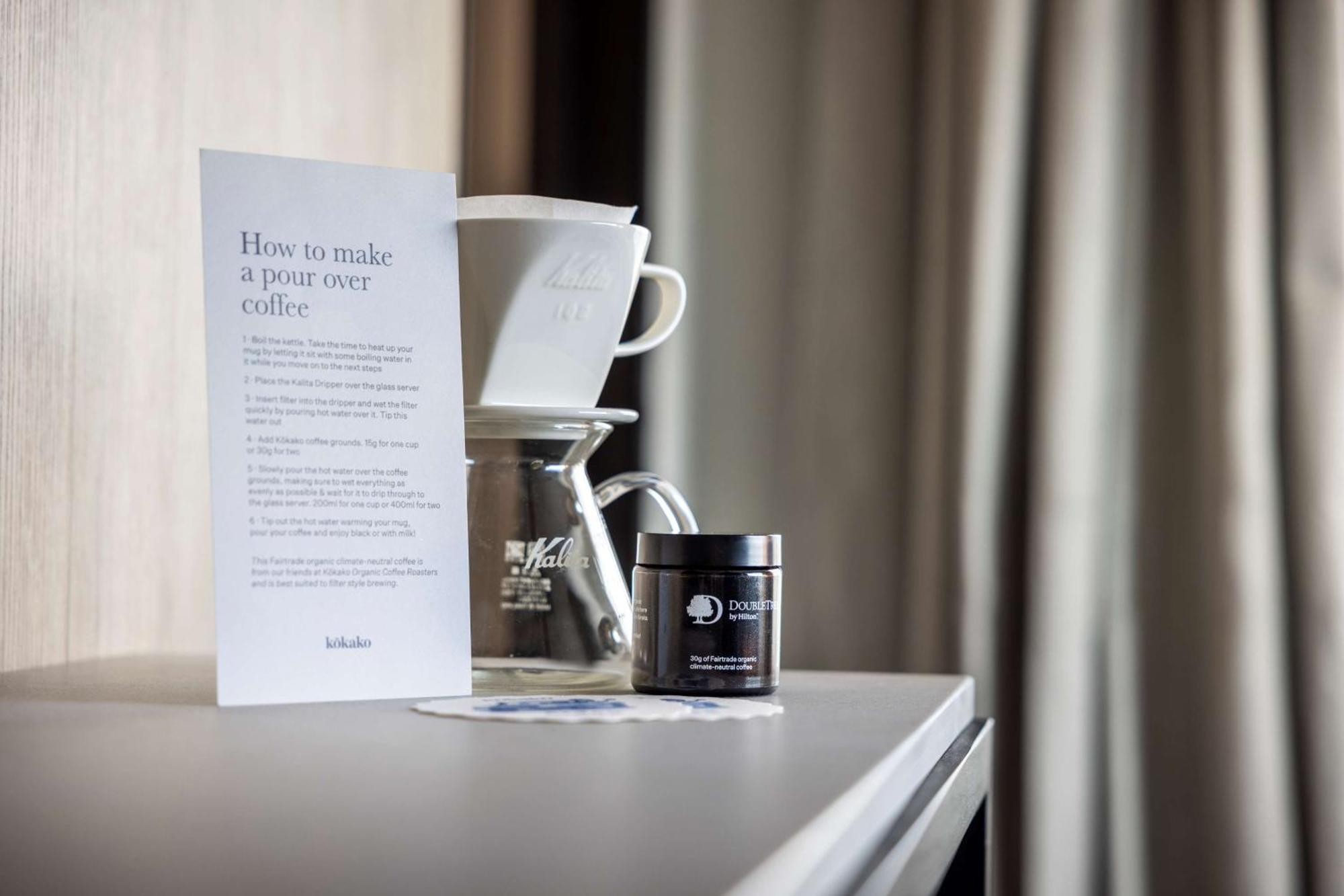 Doubletree By Hilton Auckland Karaka Hotel ภายนอก รูปภาพ